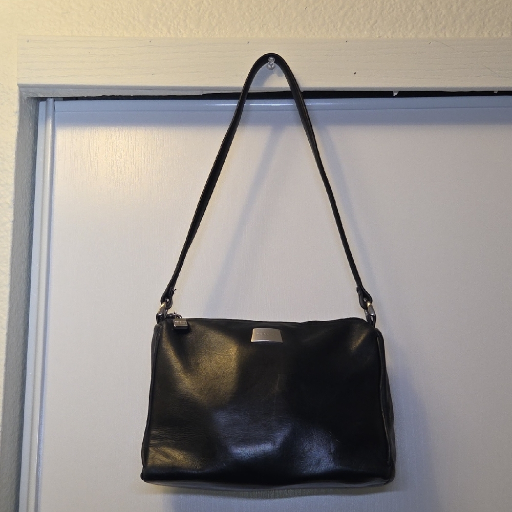 Vintage Perlina New York Soft Genuine Leather Black Shoulder Bag